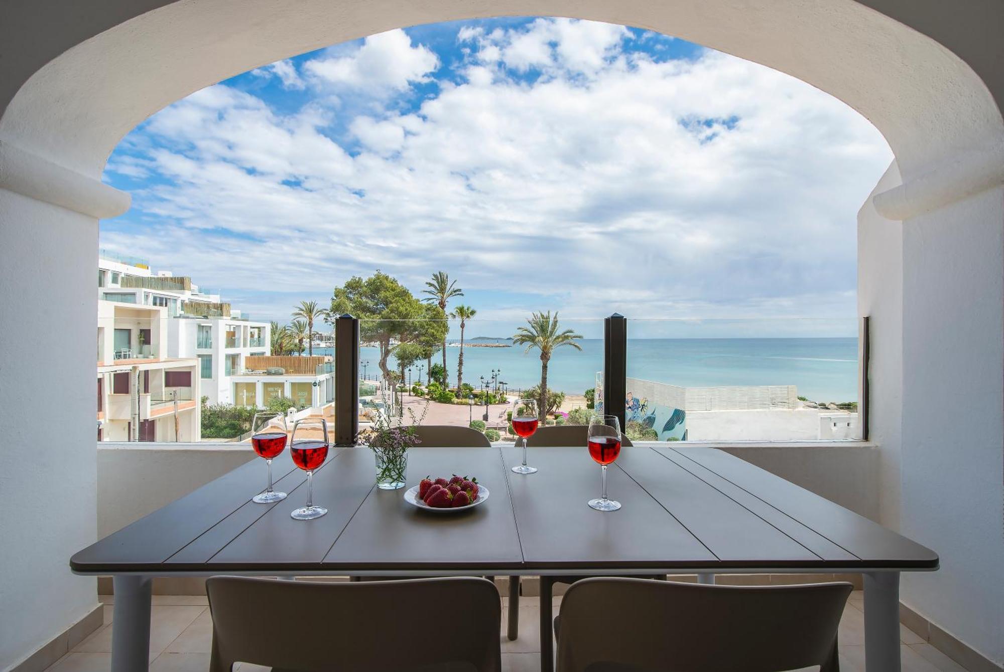 Pierre & Vacances Ros Ibiza Санта Еулалия дел Рио Екстериор снимка